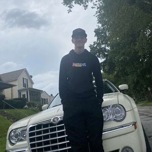 Meet your Posher, Gage